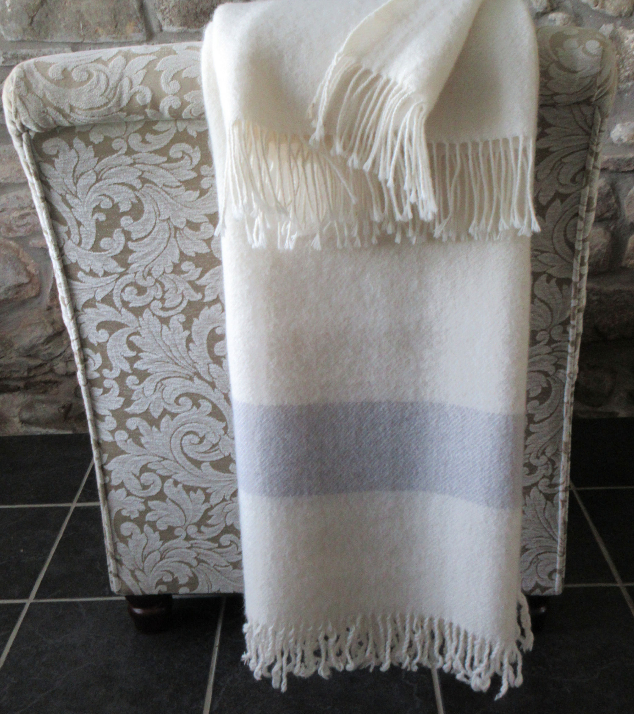 Throw Welsh drizzle stripe
