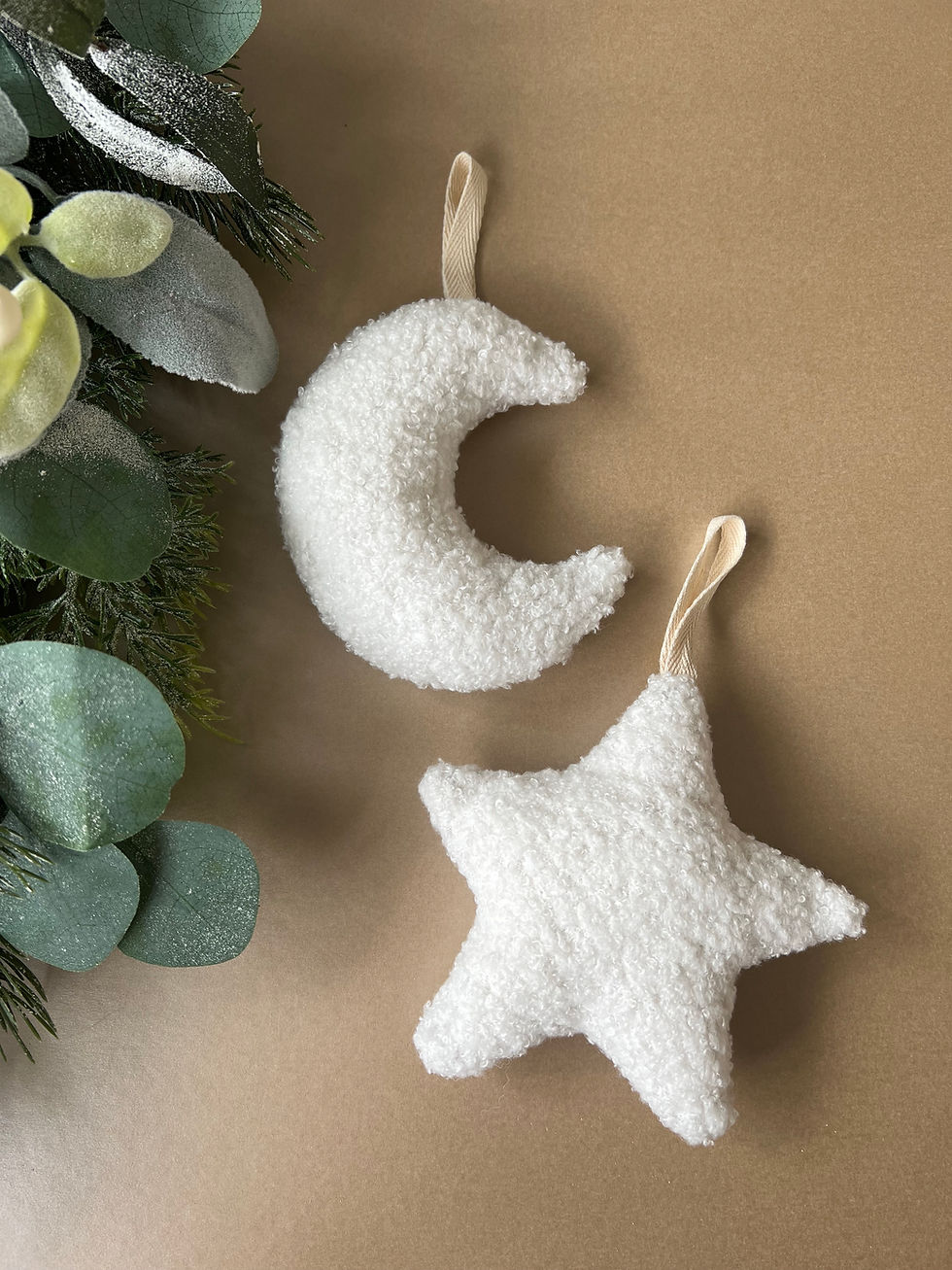 Thumbnail: Bouclé bauble- set of 3