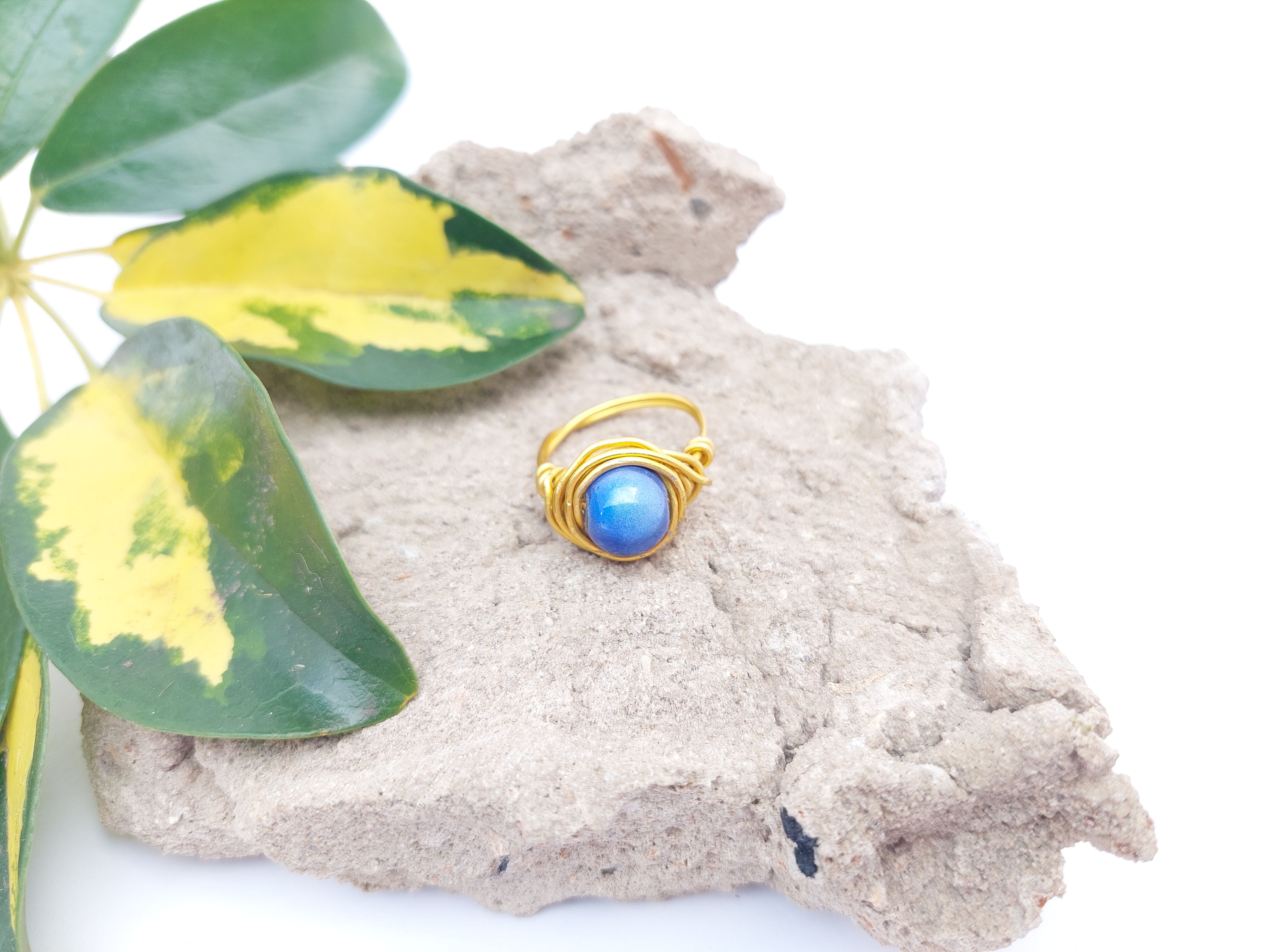 Wire Ring US10 (blue&gold)