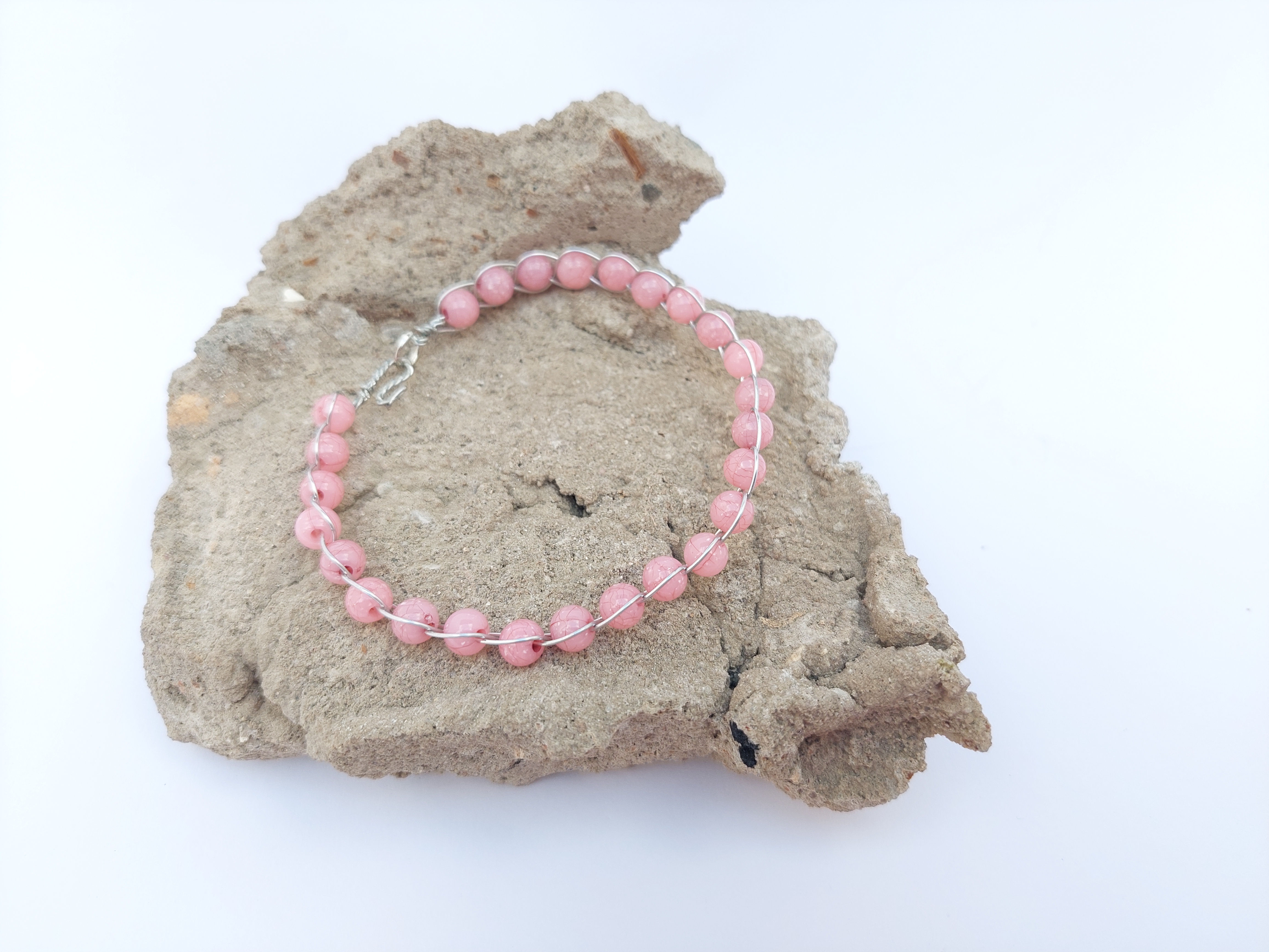 Wire Bracelet (soft pink)