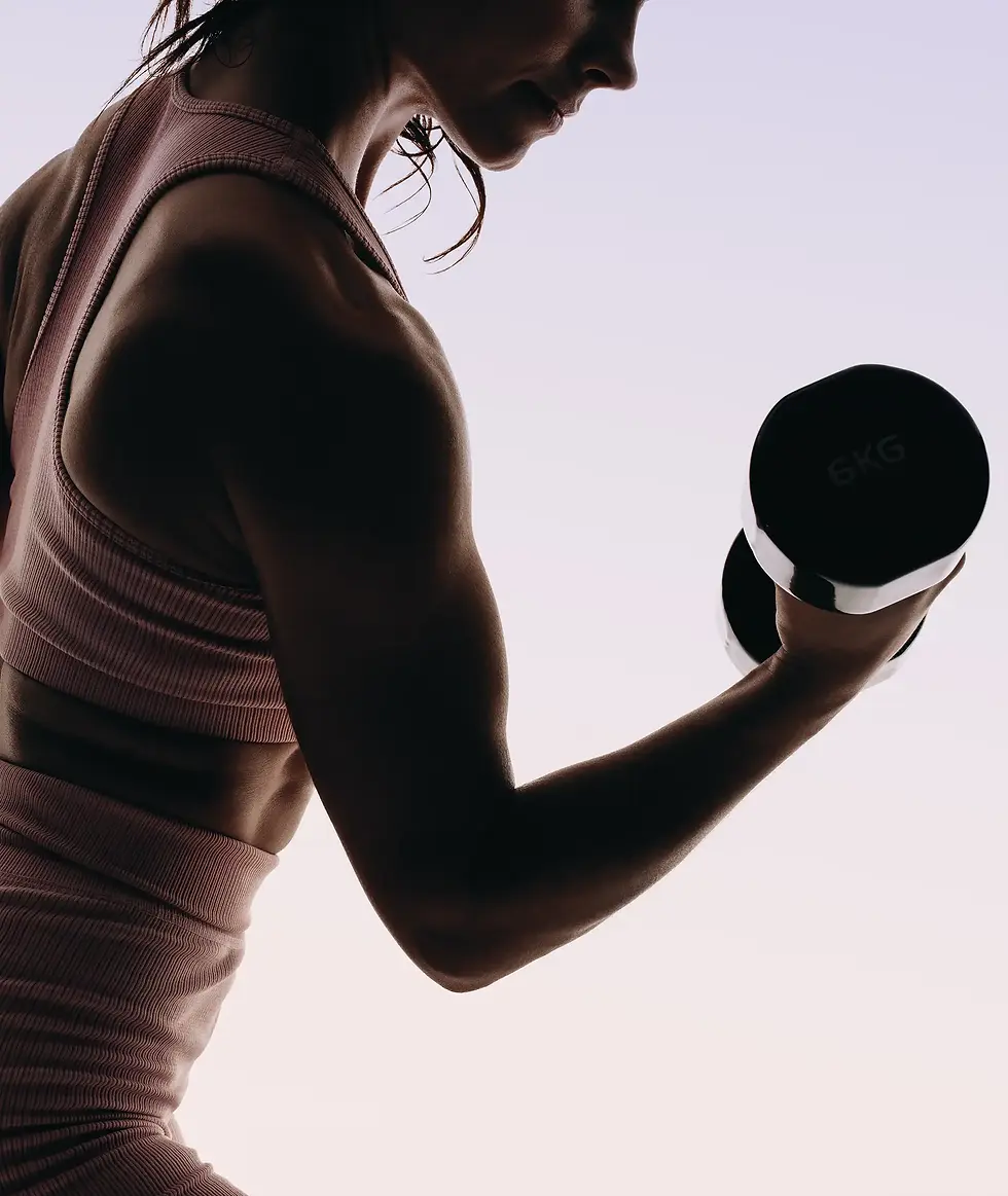 strong-mit-annka-hanteltraining-b.webp