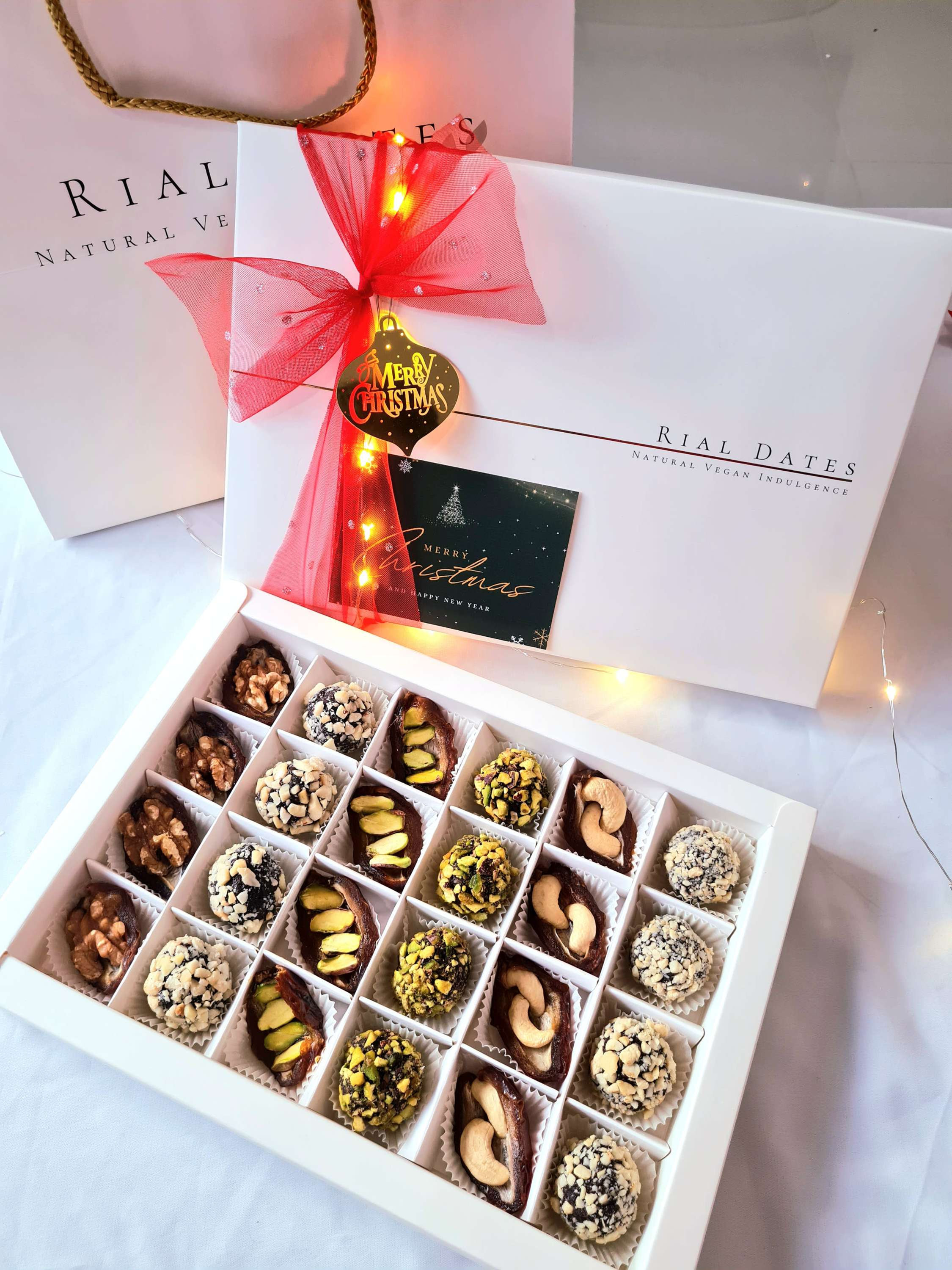 Christmas Elegant Nuts Collection