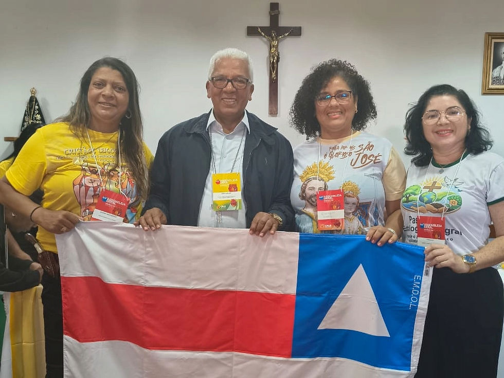 Representantes da Bahia com o Dom Giovane Pereira