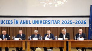Deschiderea anului universitar
la Universitatea din Petroșani