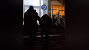 Copilă de 17 ani, violată de un bărbat cunoscut pe internet