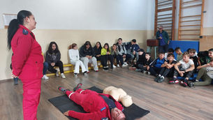 Lecţii de prim ajutor - Salvital la Colegiul Național Decebal Deva