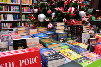 Moș Crăciun vine la biblioteca județeană 