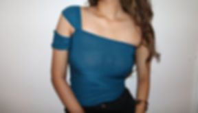 SLEEK DROP SHOULDER TOP