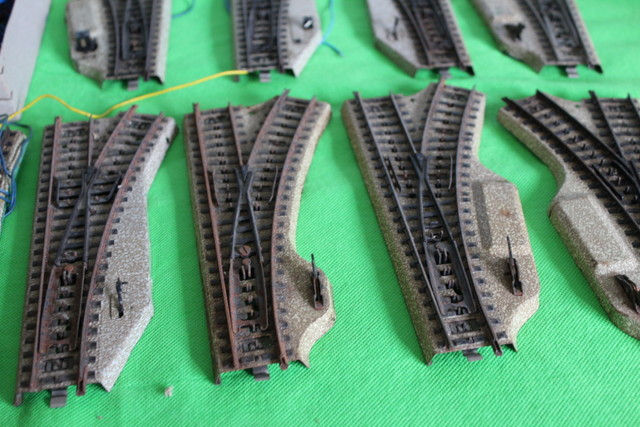 MARKLIN HO GAUGE MIXED LOT OF POINTS AND WIRES VINTAGE