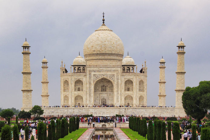 Die wohl bekanntest Sehenswürdigkeit Indiens - das Taj Mahal.