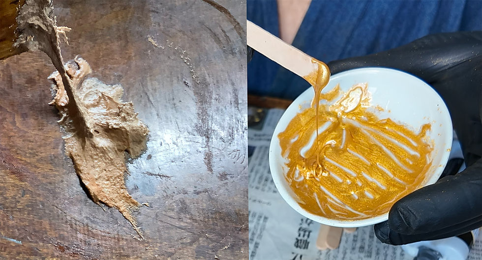 Comparaison de deux restaurations de fissures : à gauche, une ligne fine et mate en or véritable scellée à la laque végétale Urushi ; à droite, un joint épais et brillant en résine époxy synthétique mélangée à des pigments dorés.
