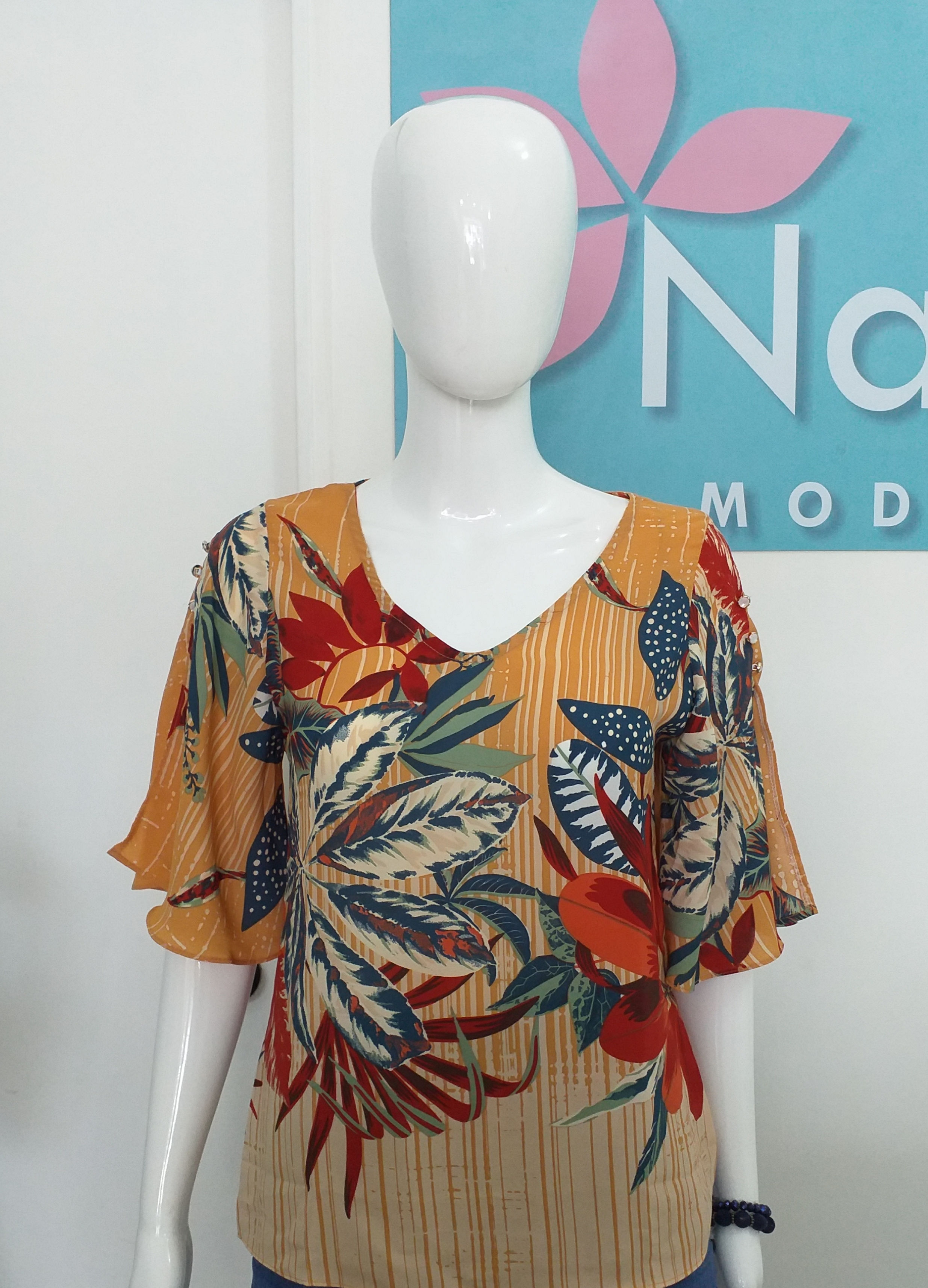 Blusa estampada com babado