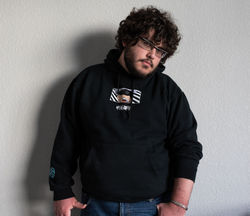 Profile Pic_edited.jpg