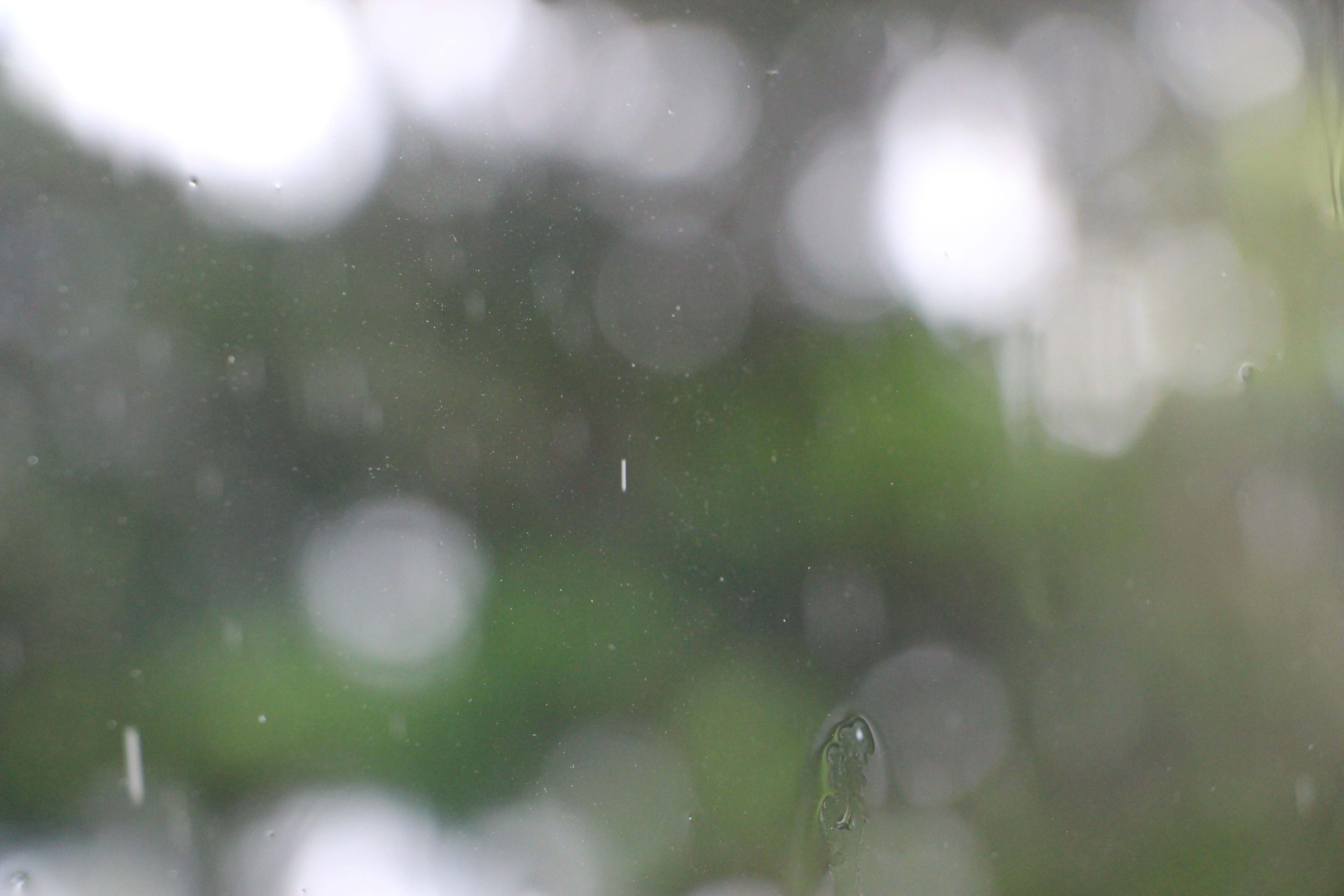 pluie intérieure