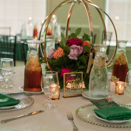 Low floral arrangements