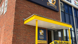 Take A Look Inside Brewers Decorator Academy Guildford