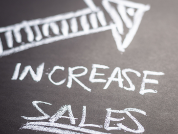 8 Sales Tips to Improve B2B Phone Sales Calls
