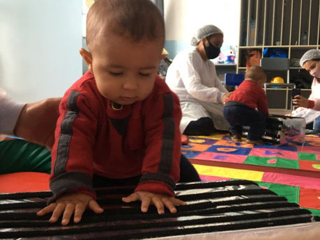 Caixa sensorial: Vamos fazer em casa? (Berçário Inicial)