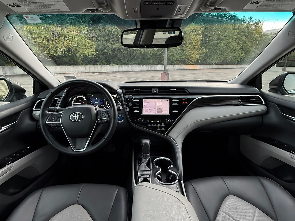 Thumbnail: 2018 Toyota Camry Hybrid XLE