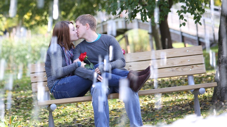 Oshkosh Wisconsin Family Photographer, Family Portraits, Newborn Photographer, Wedding Photographer, Professional Headshots Photographer, Senior Pictures Photographer. Real Estate Photography