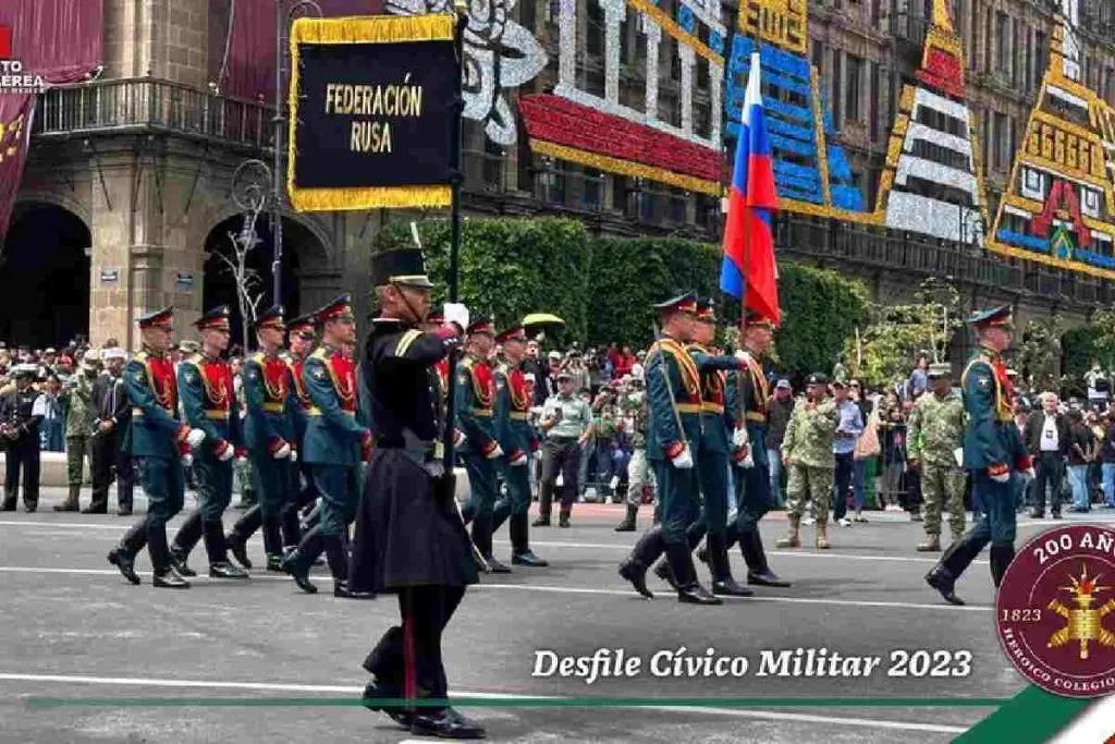 La embajadora de Ucrania cuestionó a López Obrador por la invitación a militares rusos
