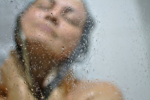 woman-465577_1920.jpg