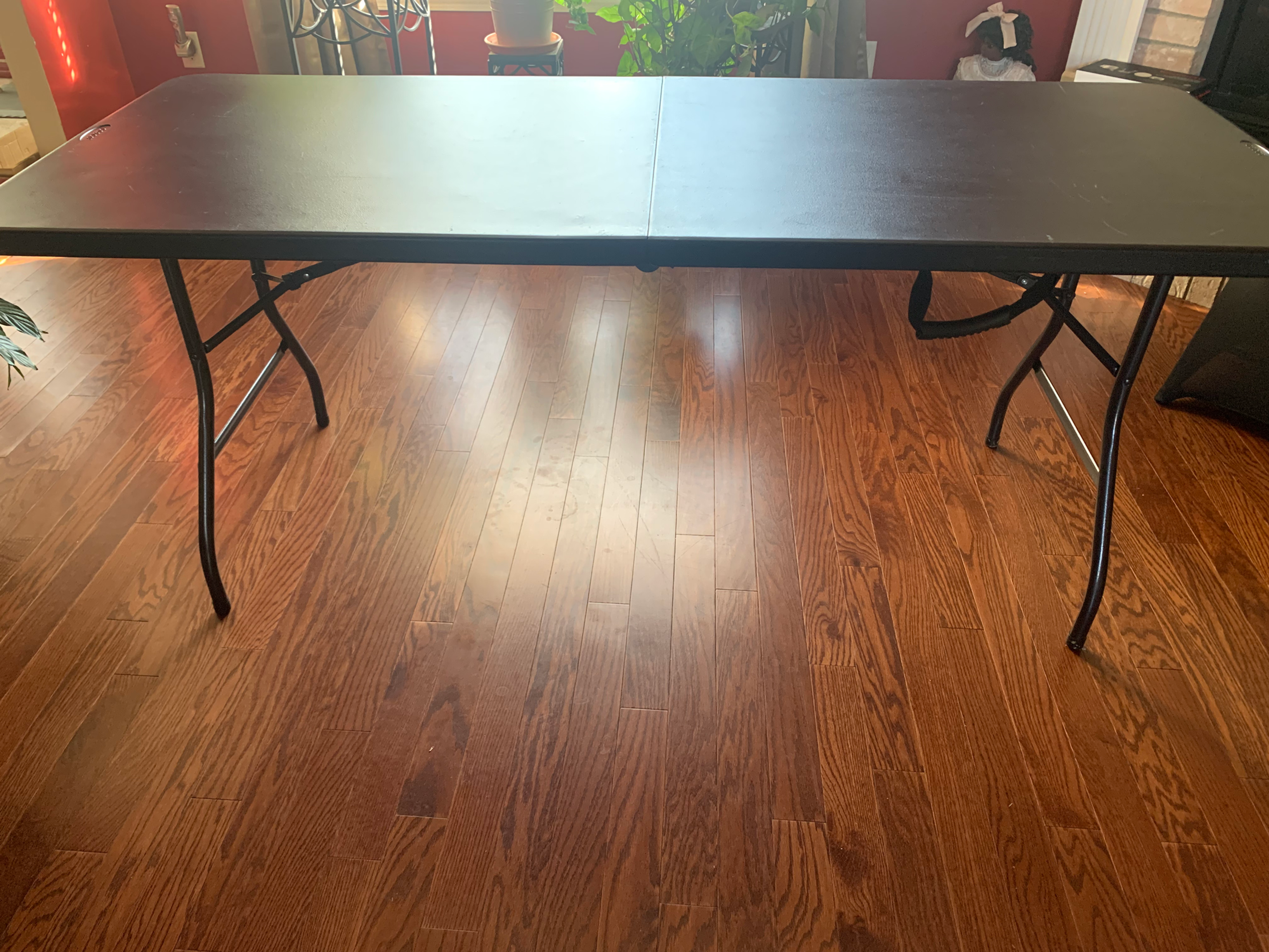 6' long table