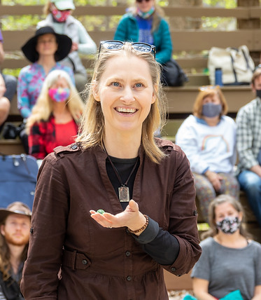 Heidi speaks at grand opening of Center for Nature Informed Therapy