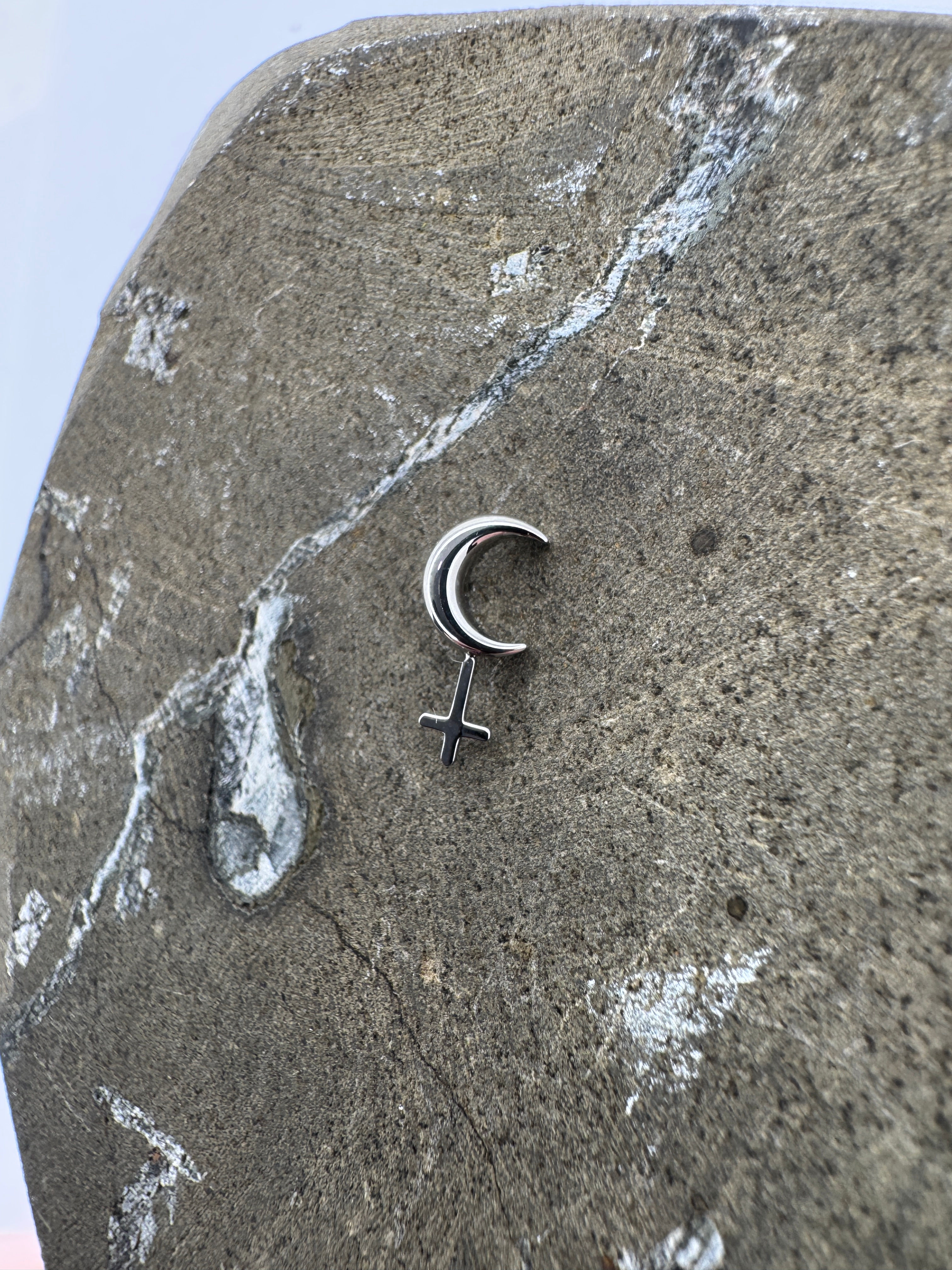 Lillith moon attachment (Polished Titanium)