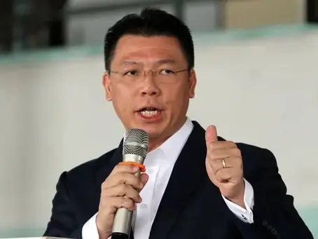 Nga Kor Ming akhir minta maaf kepada wartawan