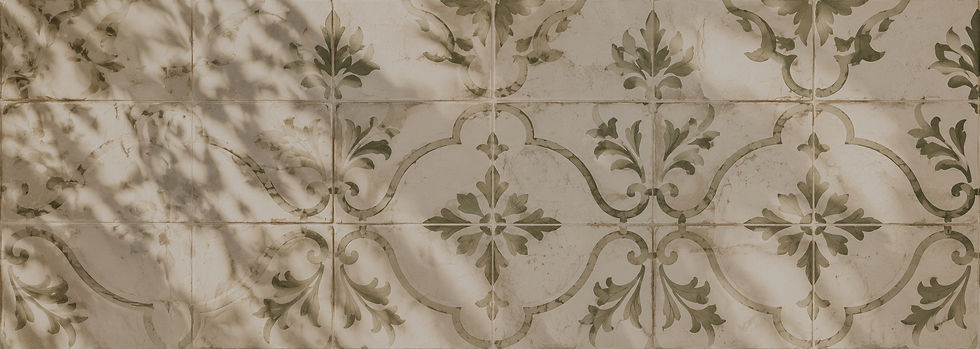 Vintage Green Floral Azulejo Tiles_edited.jpg