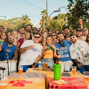 Simone Mendes e Menos é Mais fazem história com o hit “P do Pecado”