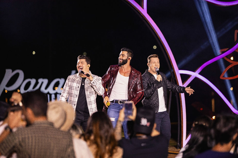 Gusttavo Lima recebe a dupla George Henrique e Rodrigo