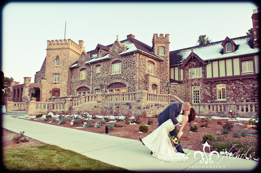 romantic wedding pictures at Highlands Ranch Mansion