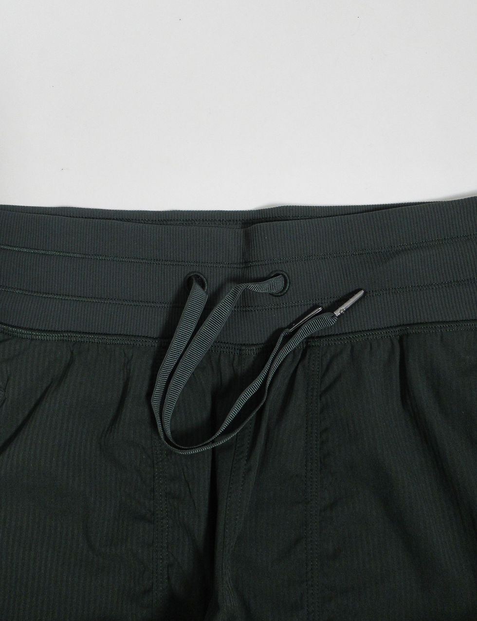 Thumbnail: Lululemon Women's Dance Studio Mid-Rise Pant *Regular Rainforest Green Size 6