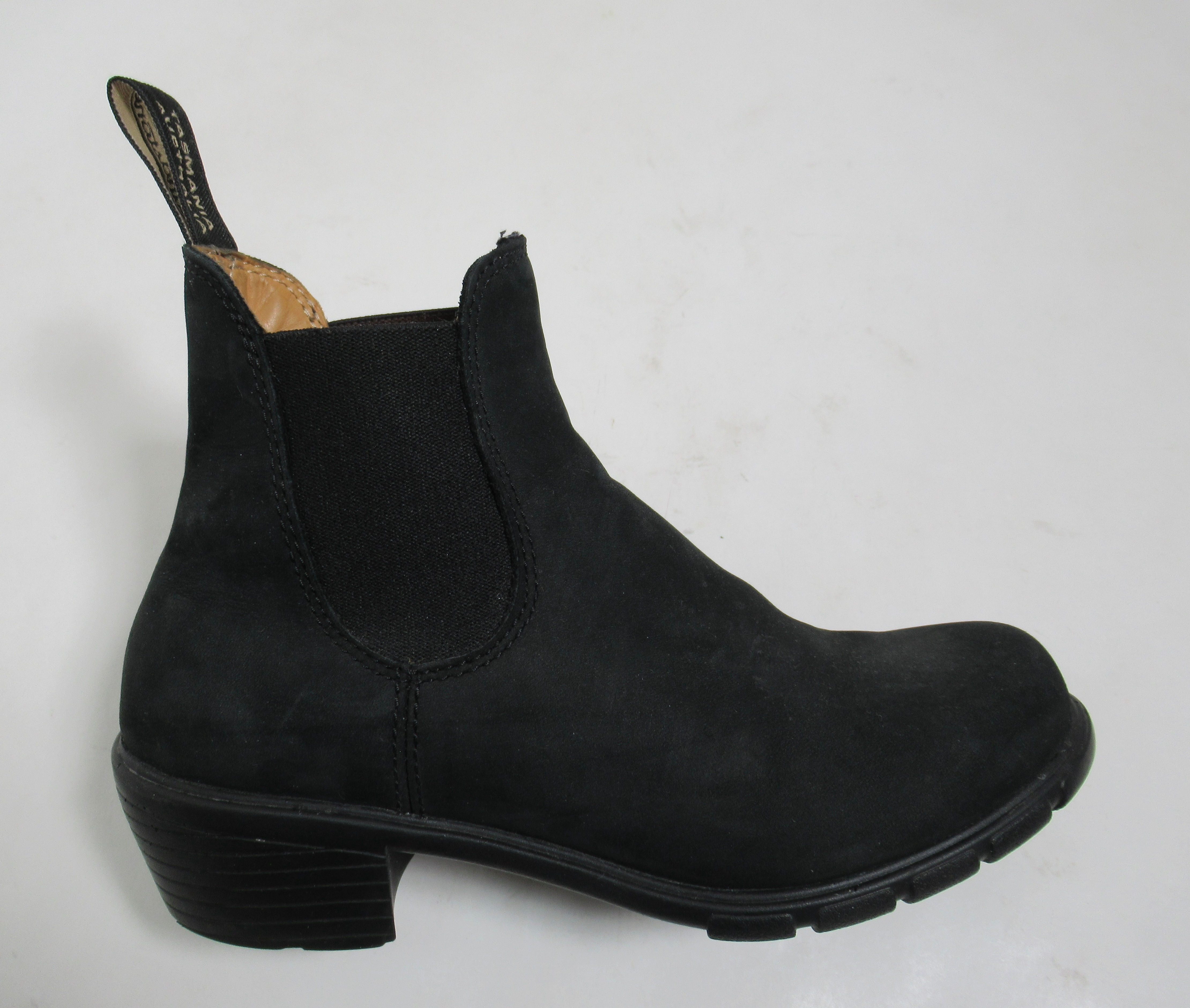 Blundstone Women's #1977 Series Ankle Boots Black Nubuck 7 US / 4 AU/UK / 37 EU
