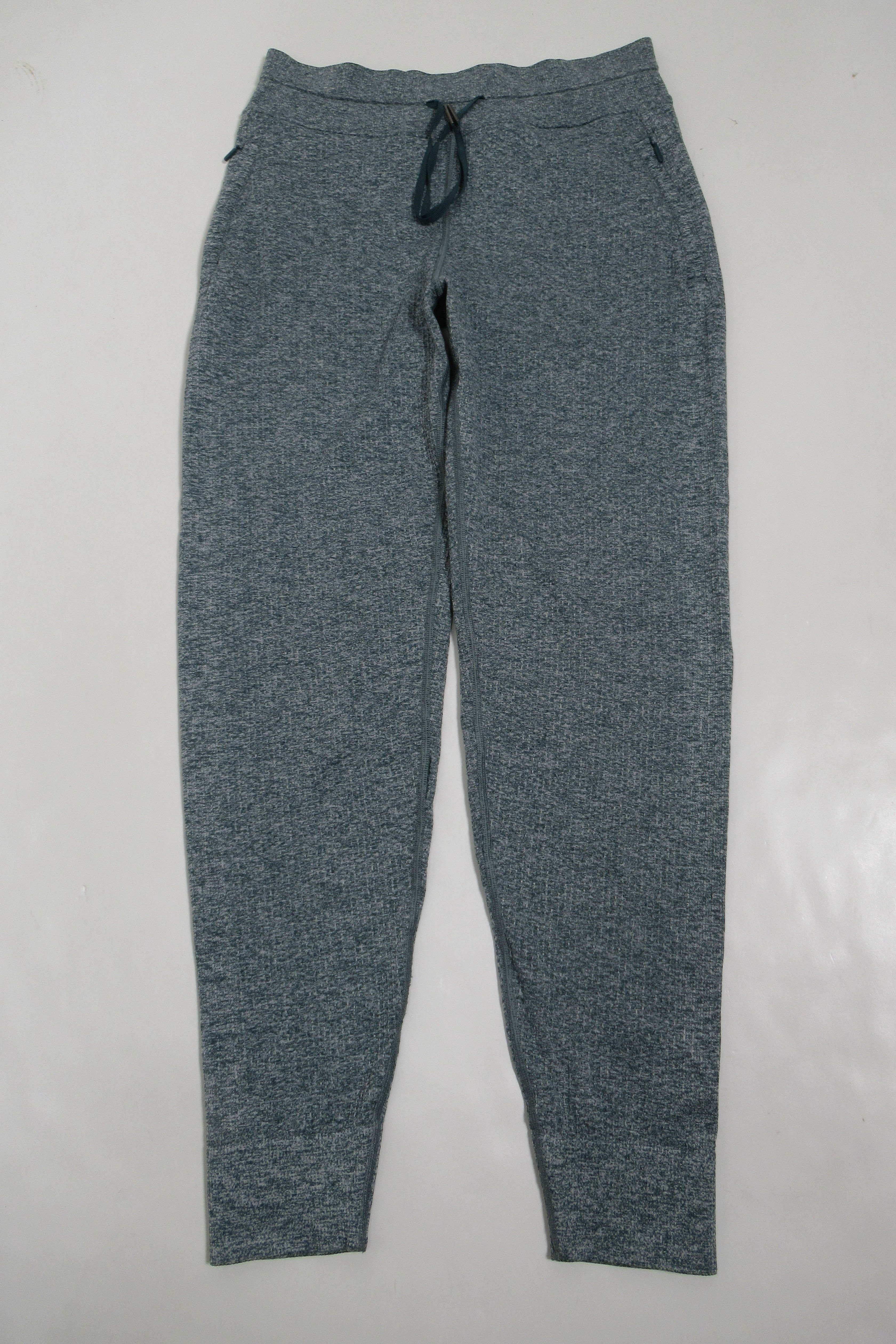 Lululemon Women's Engineered Warmth Relaxed Fit Jogger Green Jasper / White 6