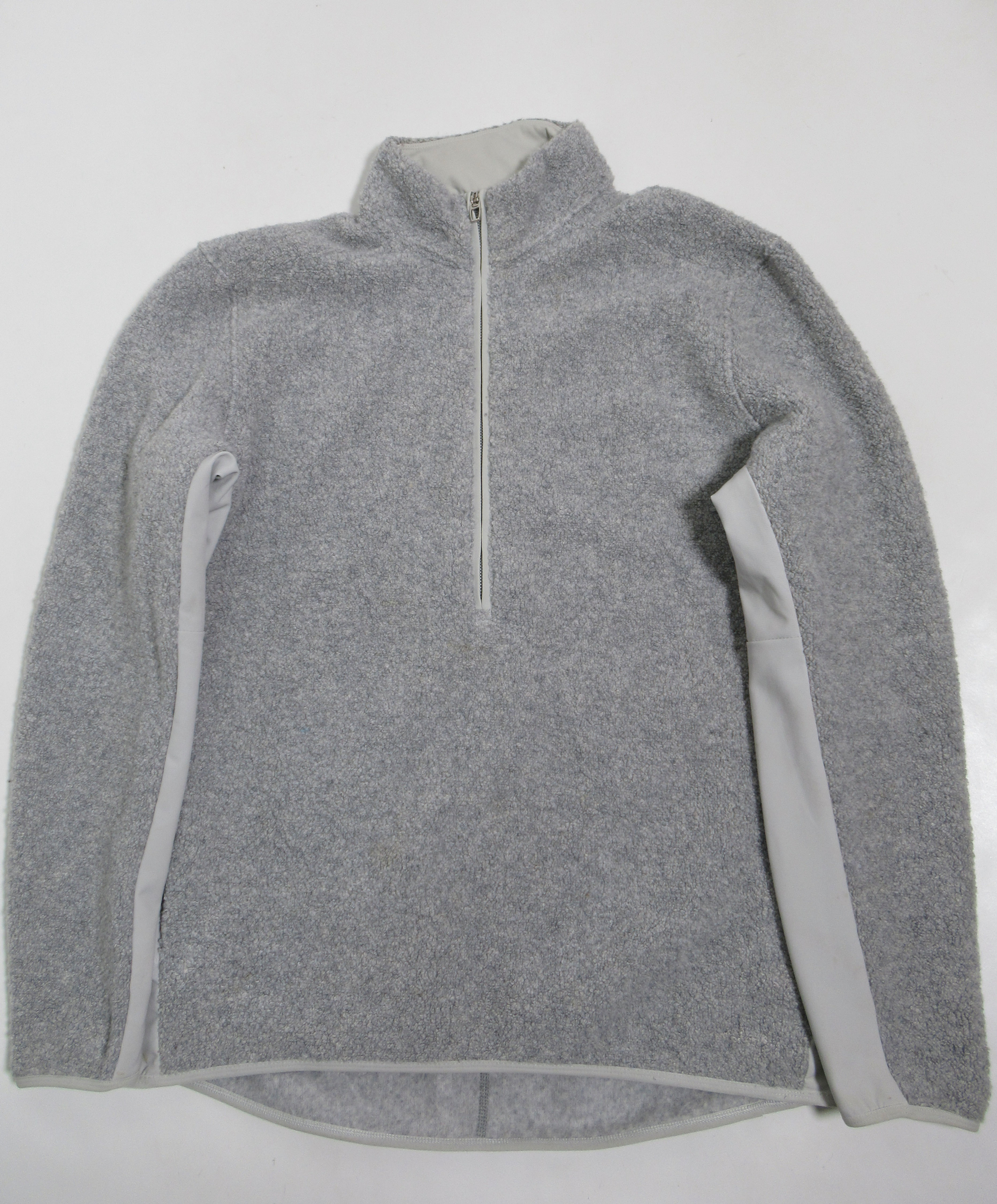 Lululemon Tundra Trek 1/2 Zip Pullover Heathered Silver Spoon / Silver Spoon L