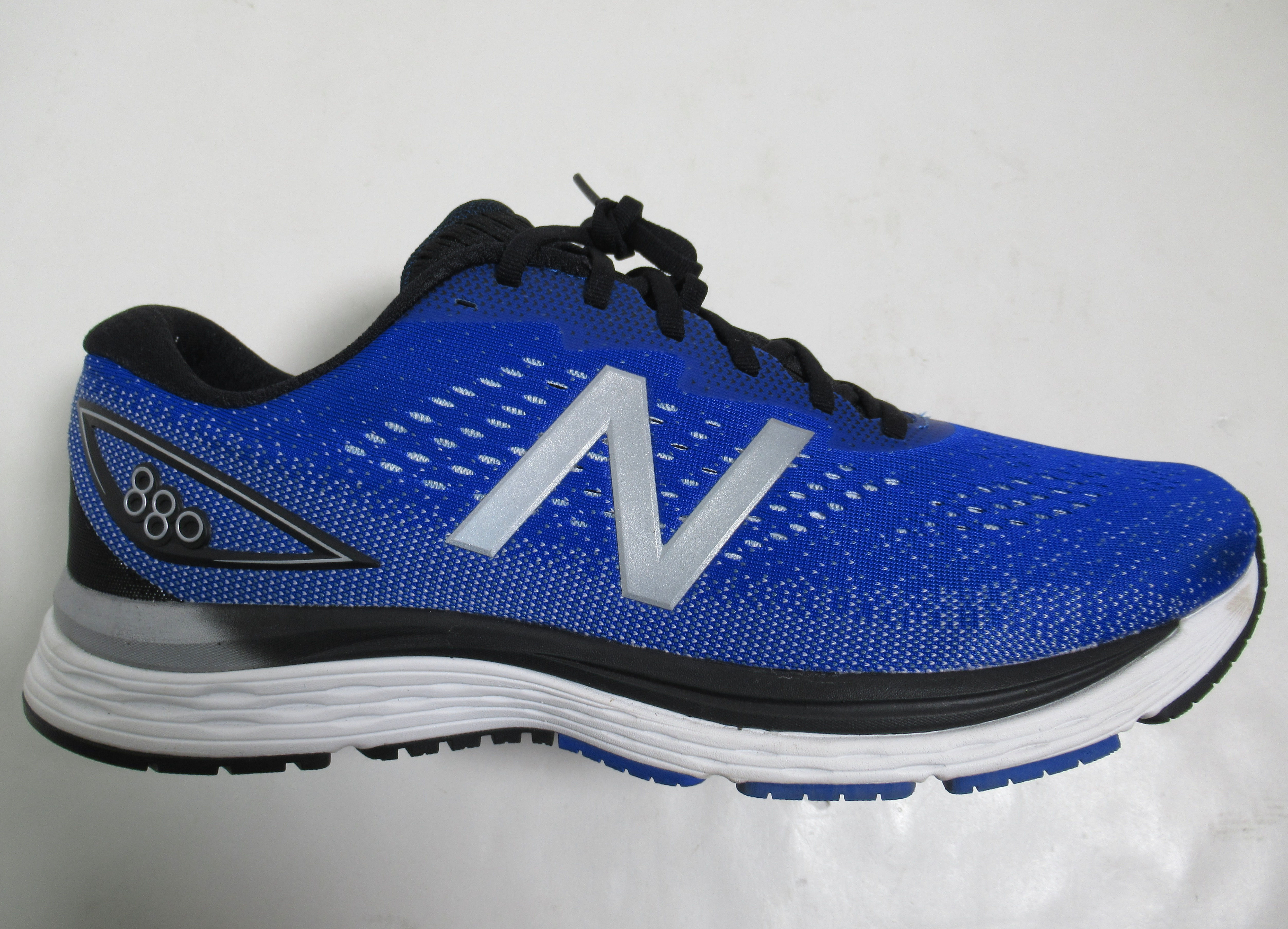 New Balance Men's M880UB9 Shoes 2E Wide Blue/Black/Silver Size 16 US / 15.5 UK