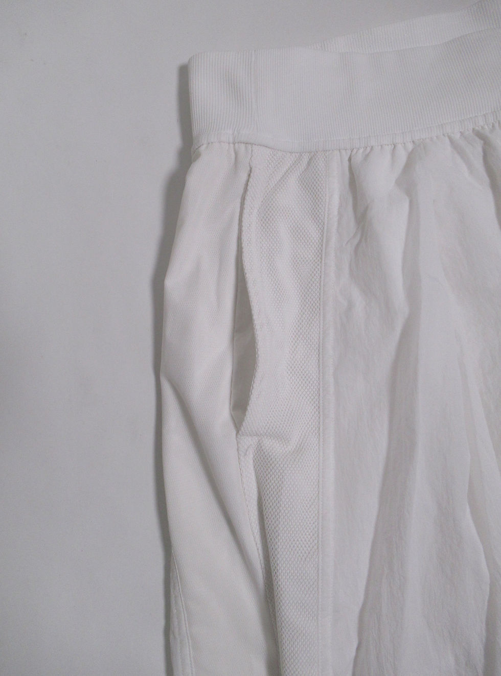 Thumbnail: Lululemon Lightweight Tennis Mid-Rise Track Pants *Full Length White Size 14
