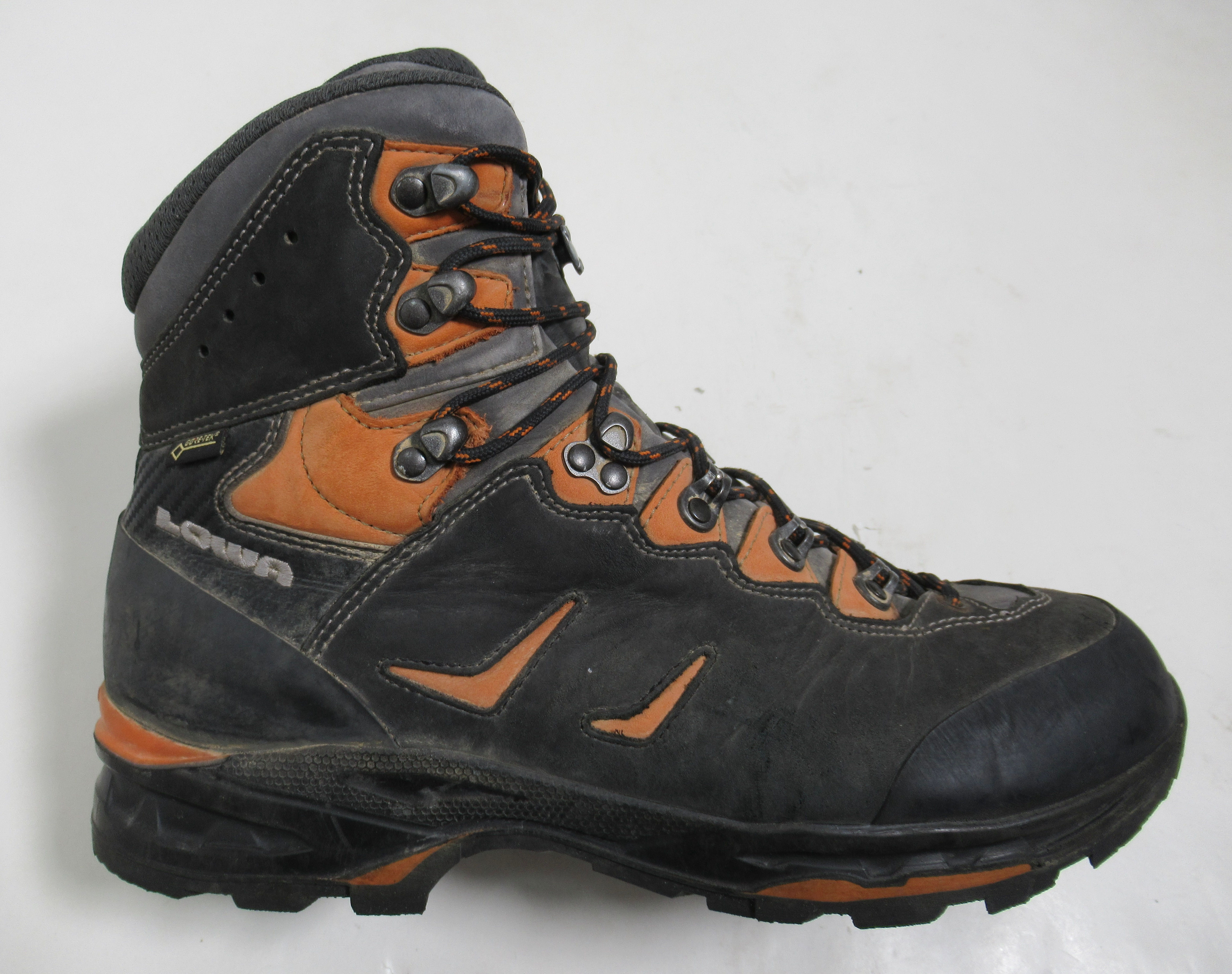 Lowa Men's Camino GTX Hiking Boots Black Orange 210644 10.5 US / 9.5 UK / 44 EU