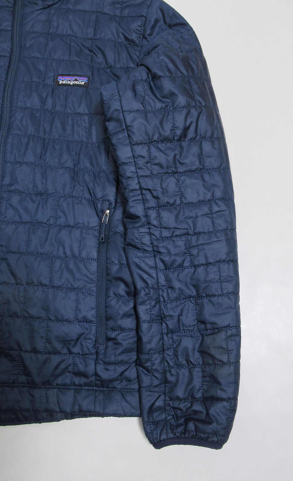 Thumbnail: Patagonia Men's Nano Puff® Hoody Classic Navy CNY 84222SP20 Size S PrimaLoft