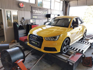 Audi S1