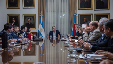 Obras, producción, salud y energía marcaron la agenda de la reunión de gabinete