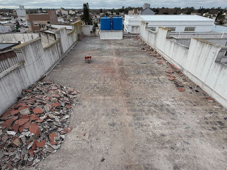 Comenzó la reparación de cubiertas en la escuela Luis Clavarino de Gualeguaychú