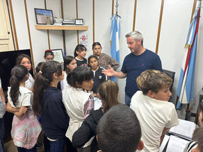 Alumnos de la Escuela N° 85 visitaron la Municipalidad de Colón