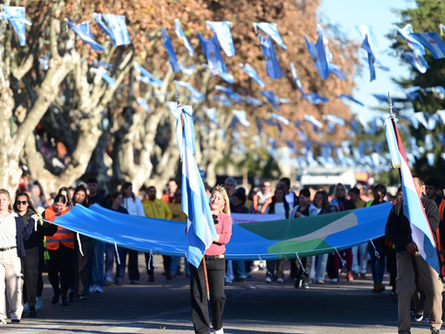 Gualeguaychú prepara un gran desfile para el 9 de Julio en la Costanera