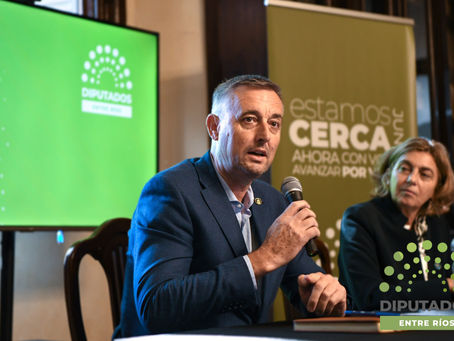 Escuelas de la provincia recibieron computadoras en el marco del proyecto Visionarios