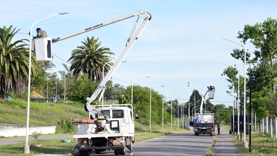 El municipio comprará 500 nuevas luminarias LED para la ciudad