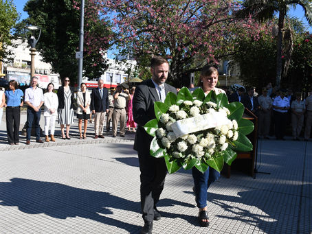 Azcué encabezó los actos por la Batalla de San Lorenzo y Caseros